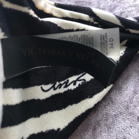 Strapless Victoria secret swim top - Picture 4 of 5
